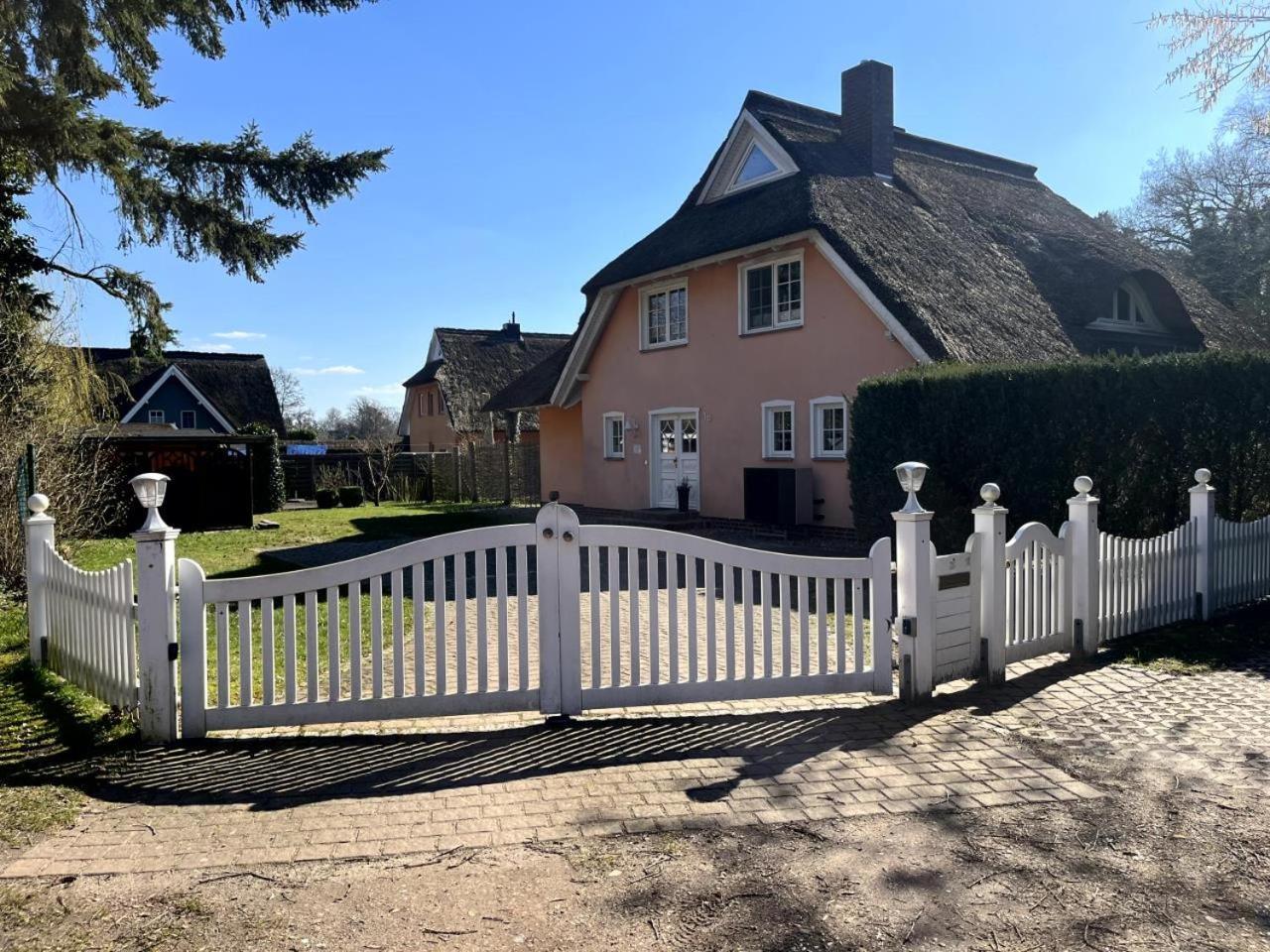 Ferienhaus Fiete In Wieck Villa Exterior photo